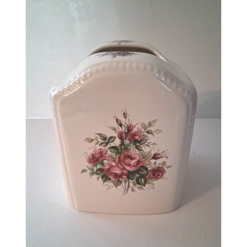 VTG Tissue Box Cover Floral Cottagecore Athena California Pottery USA made